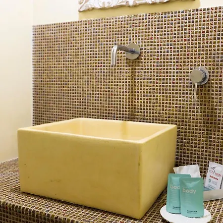 Entire Bellavita Sea View