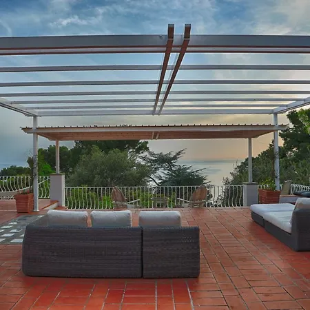 Entire Bellavita Sea View Villa *